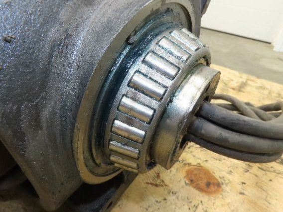 Crown PE 3000 Series PE3540-60 Pallet Jack Rear Drive Assembly Wheel Motor