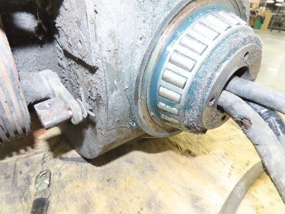 Crown 60PE-27-3 Pallet Jack Rear Drive Assembly Wheel Motor Column