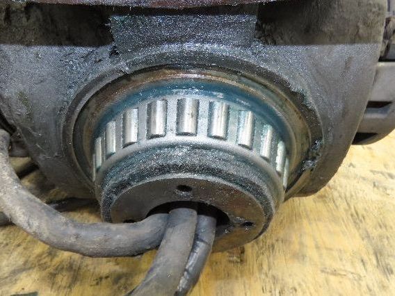 Crown 60PE-27-3 Pallet Jack Rear Drive Assembly Wheel Motor Column