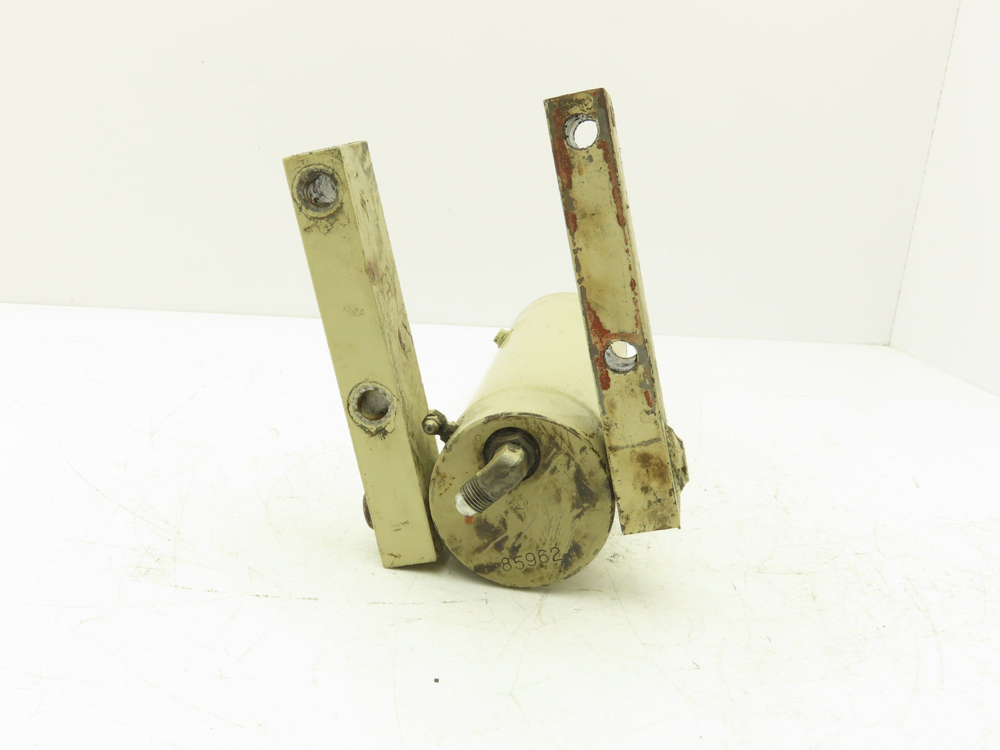 Crown 60PE-27-3 Pallet Jack Hydraulic Cylinder Assembly 2.375" Bore 5.75" Stroke