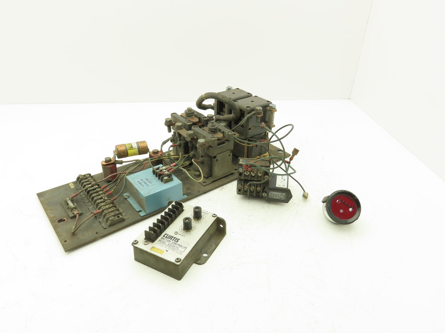 Crown 60PE-27-3 Pallet Jack Electronics Hour Meter Battery Controller Fuse