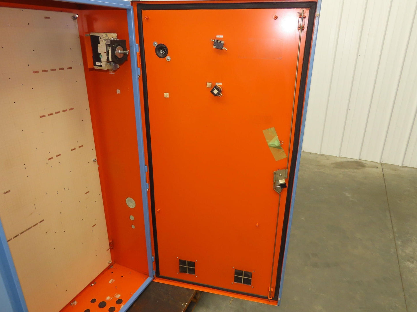 Takigen Electrical Enclosure 1400x700x300mm Control Cabinet 30A Disconnect