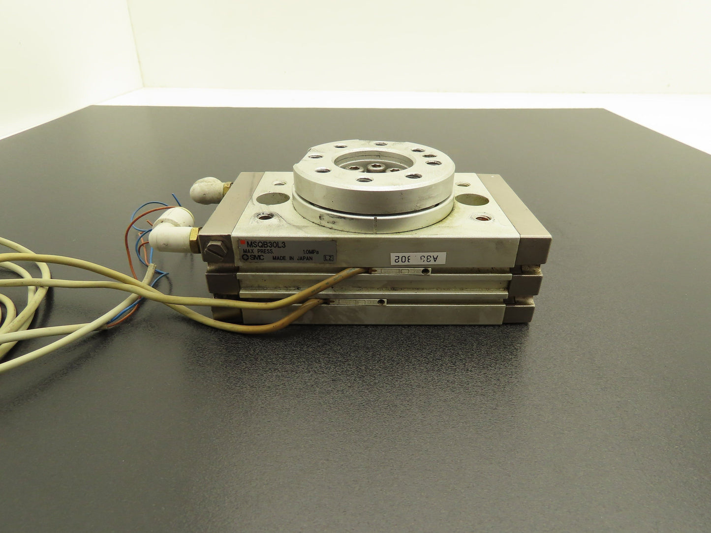 SMC MSQB30L3 Pneumatic Rotary Actuator Table Air Cylinder 180° Rotation
