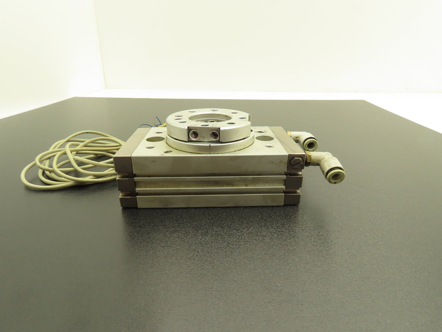 SMC MSQB30L3 Pneumatic Rotary Actuator Table Air Cylinder 180° Rotation