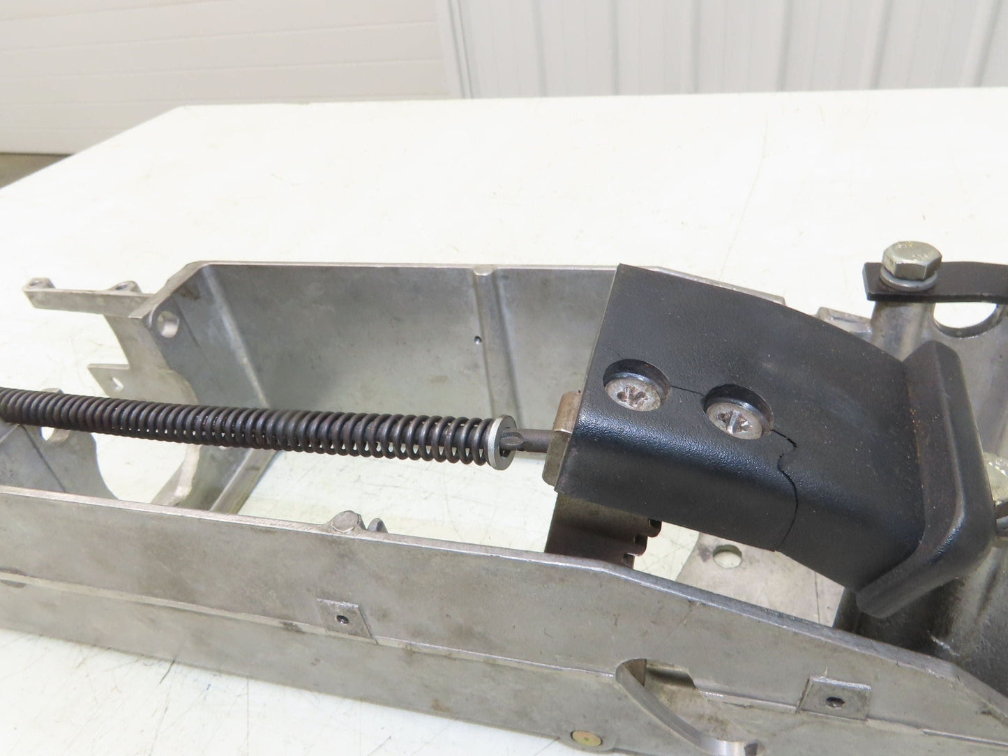 Hyster E30Z Forklift Steering Column Bracket Adjustable