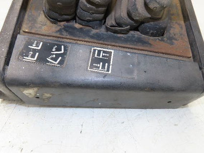 Hyster E30Z Forklift Sideshift 3 Lever Controls And Model Label