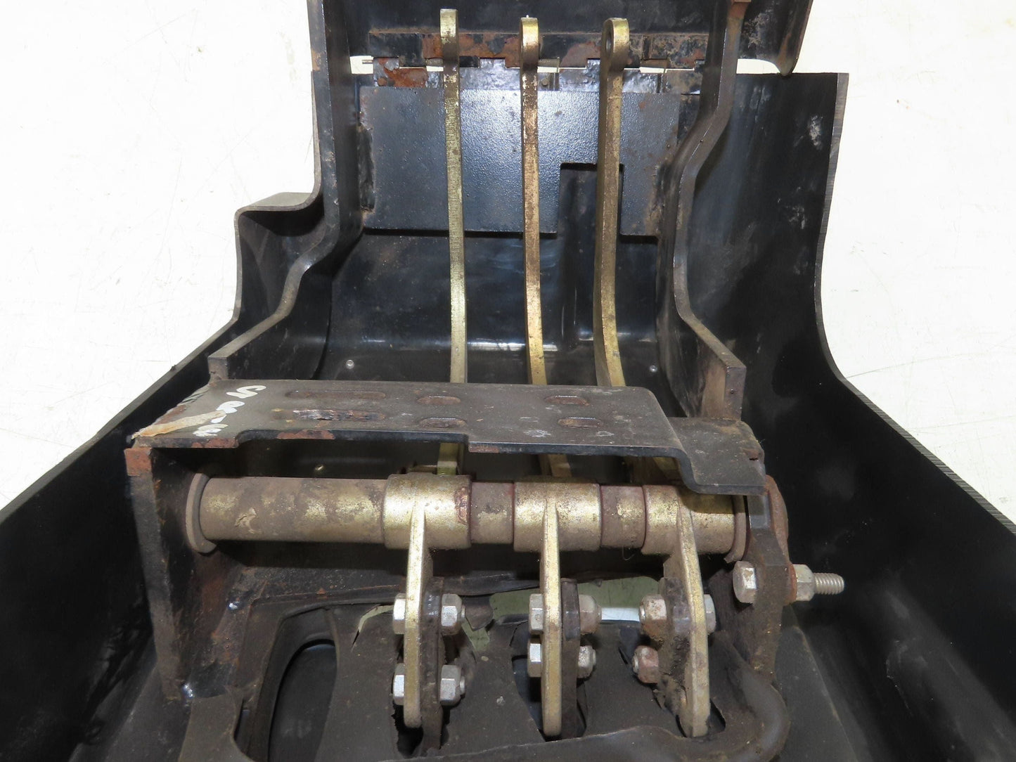 Hyster E30Z Forklift Sideshift 3 Lever Controls And Model Label