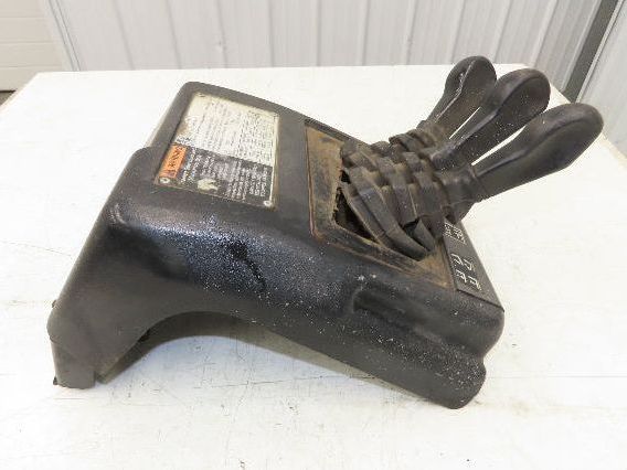 Hyster E30Z Forklift Sideshift 3 Lever Controls And Model Label
