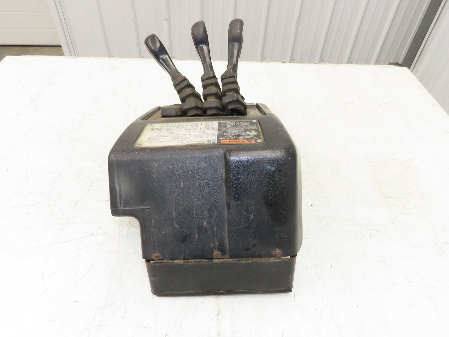 Hyster E30Z Forklift Sideshift 3 Lever Controls And Model Label