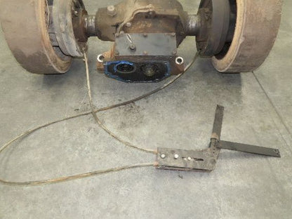 Hyster E30Z Forklift Dual-Wheel Drive Axle Assembly 5-Lug