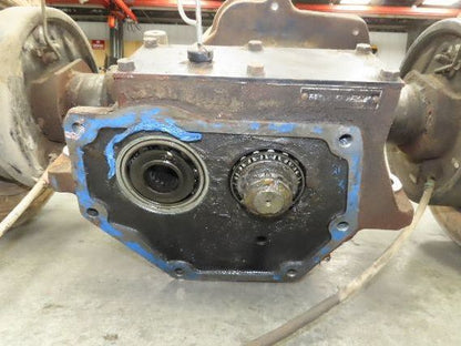 Hyster E30Z Forklift Dual-Wheel Drive Axle Assembly 5-Lug