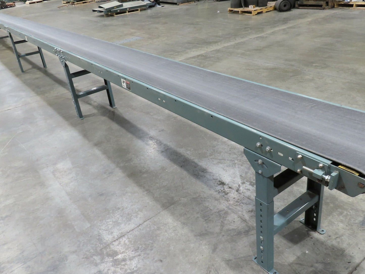 Hytrol 18"x 79' Slider Bed Conveyor 16" Belt 2Hp 230/460V Center Drive 65 FPM