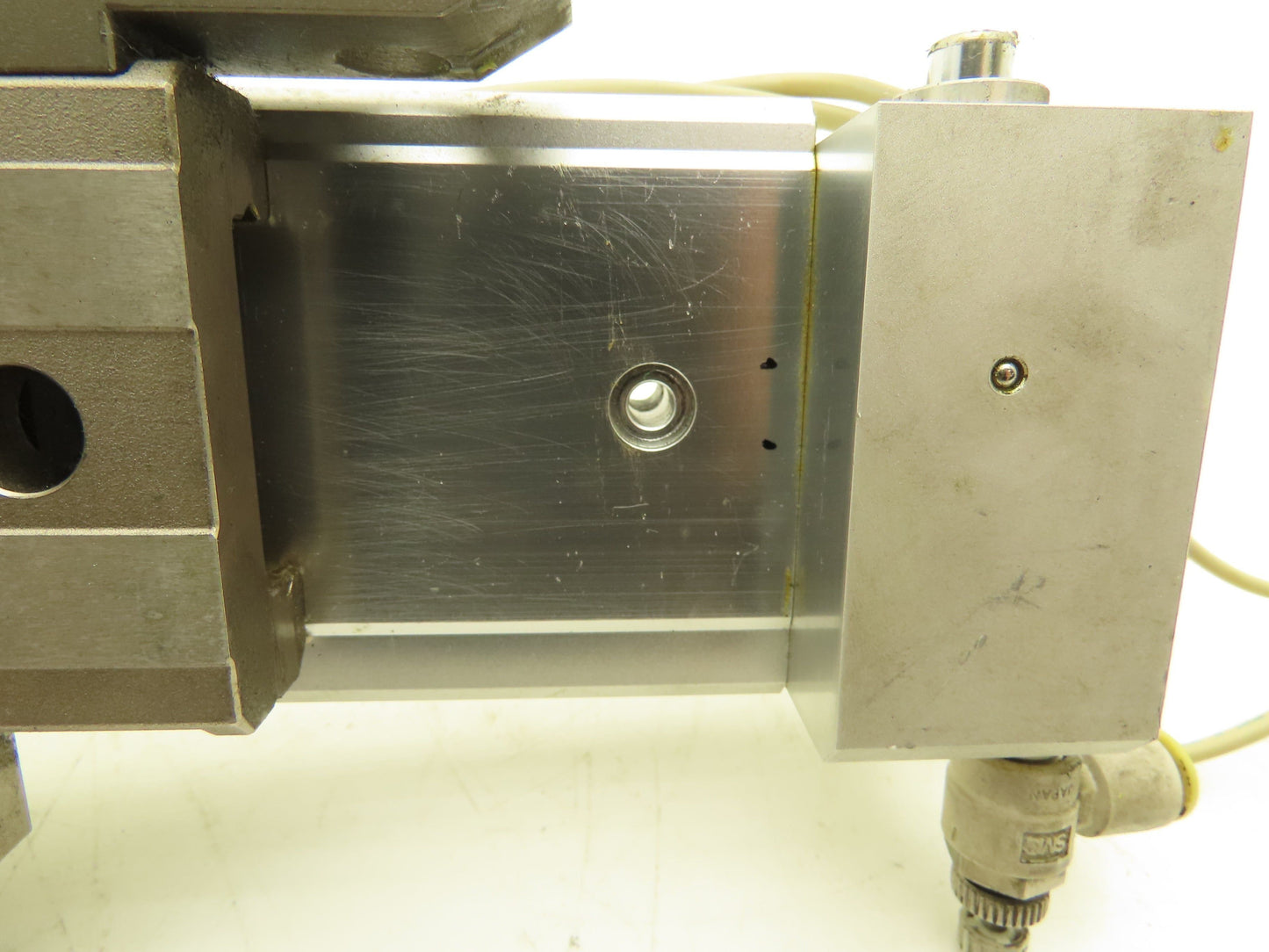 SMC MXQ20L-75BSR Pneumatic Air Slide Table End Lock Cylinder 20mm x 75mm Stroke