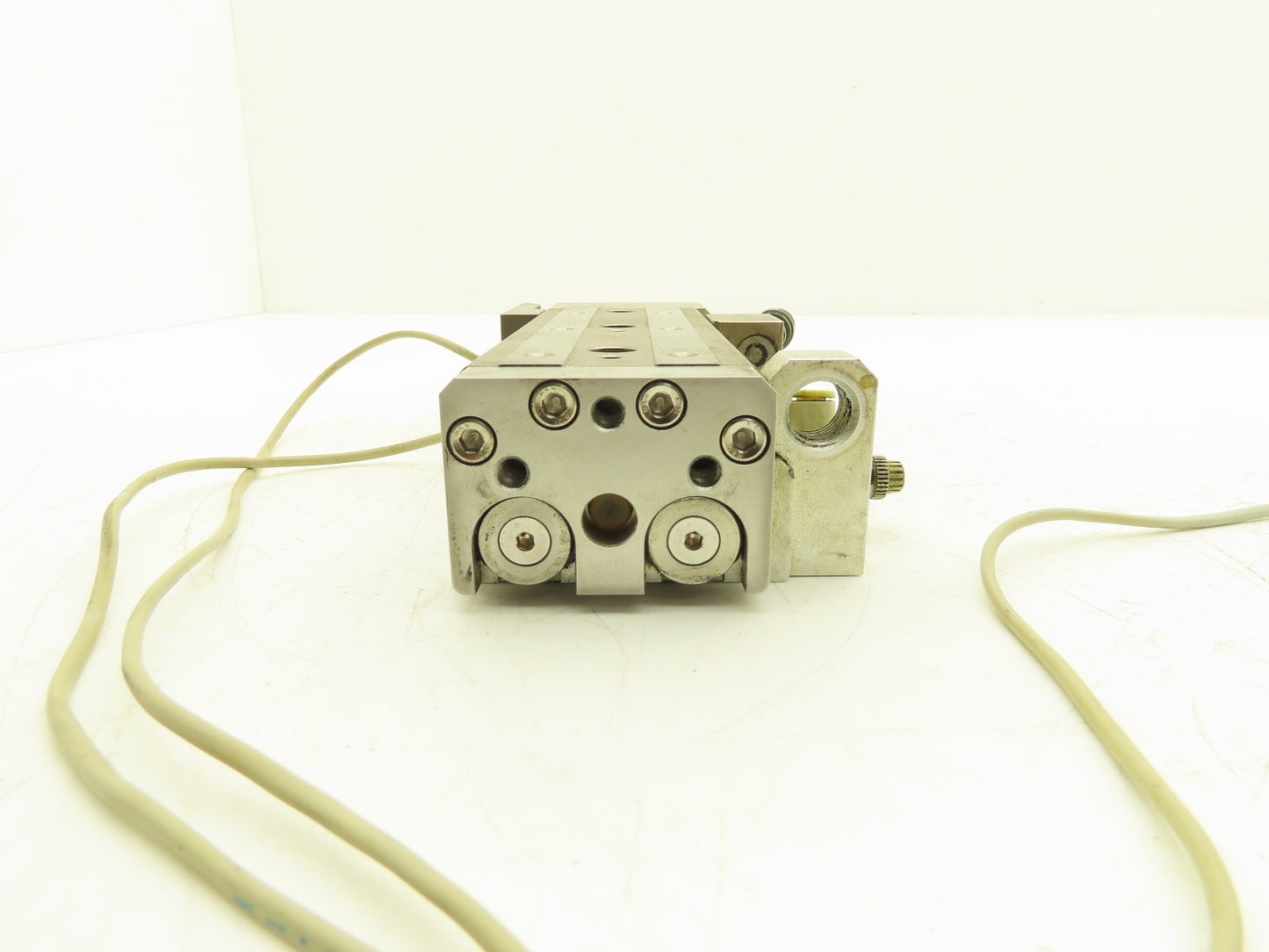 SMC MXQ20L-75BSR Pneumatic Air Slide Table End Lock Cylinder 20mm x 75mm Stroke