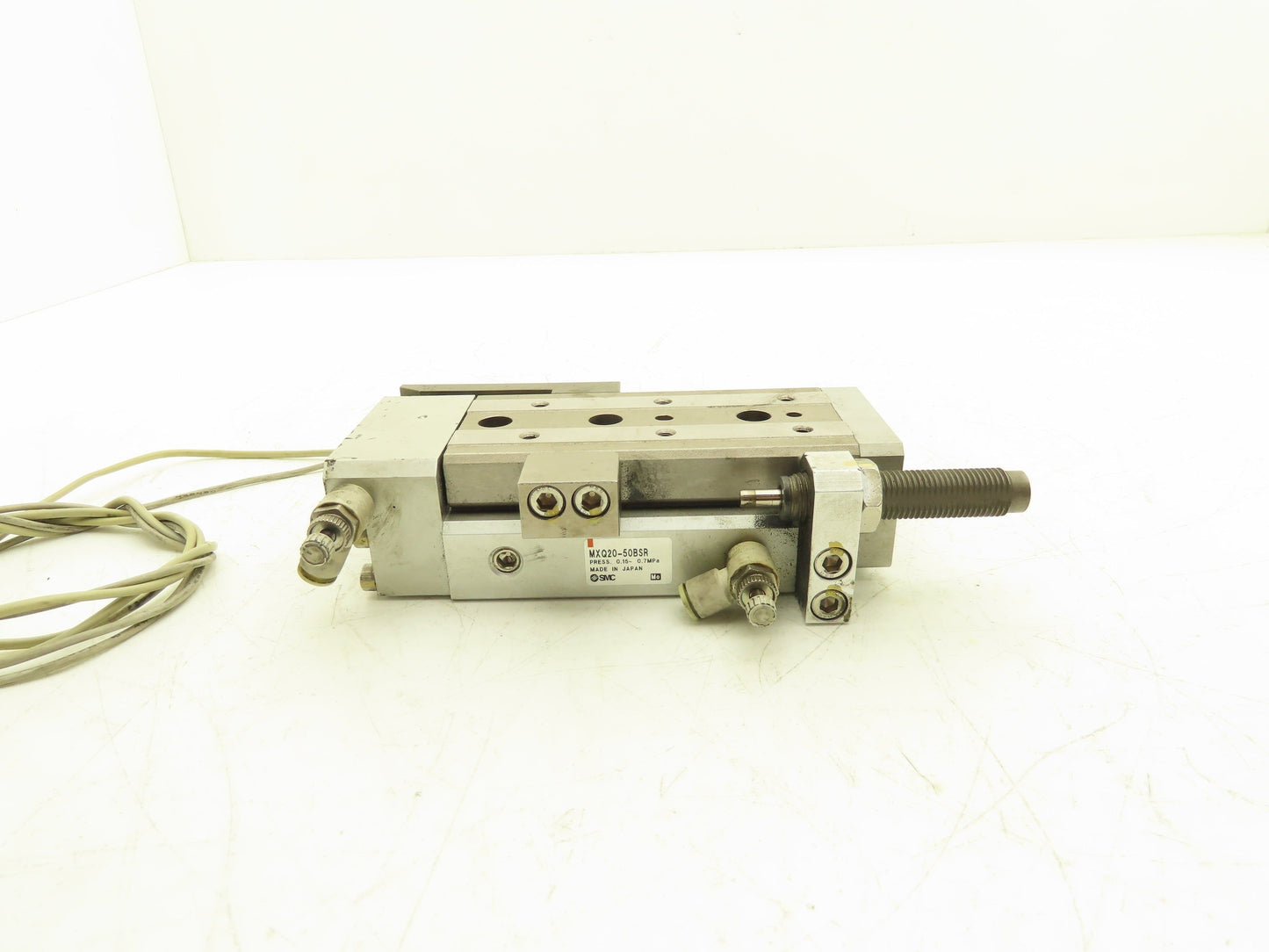 SMC MXQ20-50BSR Pneumatic Air Slide Table End Lock Cylinder 20mm x 50mm Stroke