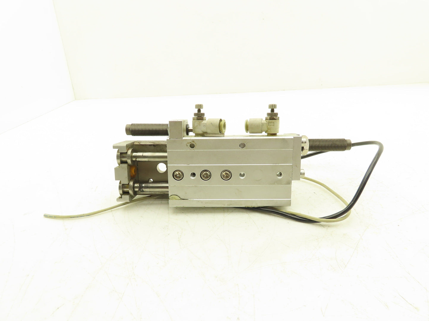 SMC MXQ20L-50B Pneumatic Air Slide Table Guide Cylinder 20mm Bore 50mm Stroke