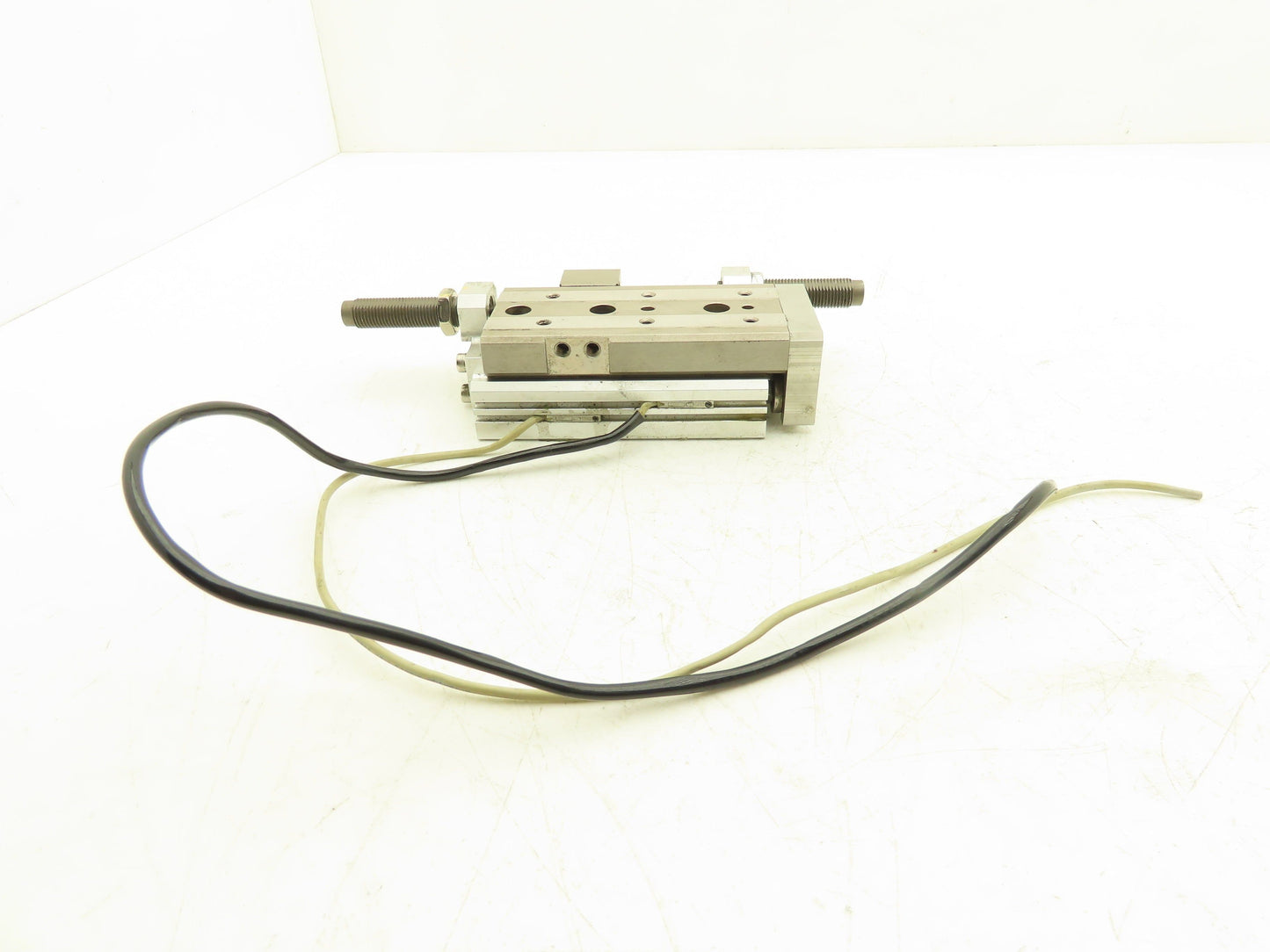 SMC MXQ20L-50B Pneumatic Air Slide Table Guide Cylinder 20mm Bore 50mm Stroke