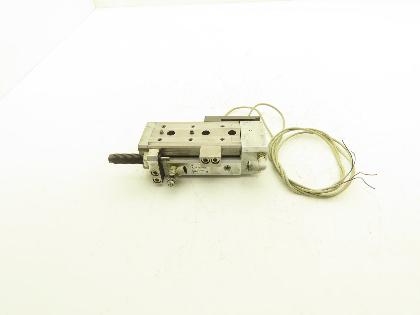 SMC MXQ20L-50BSR Pneumatic Air Slide Table End Lock Cylinder 20mm x 50mm Stroke