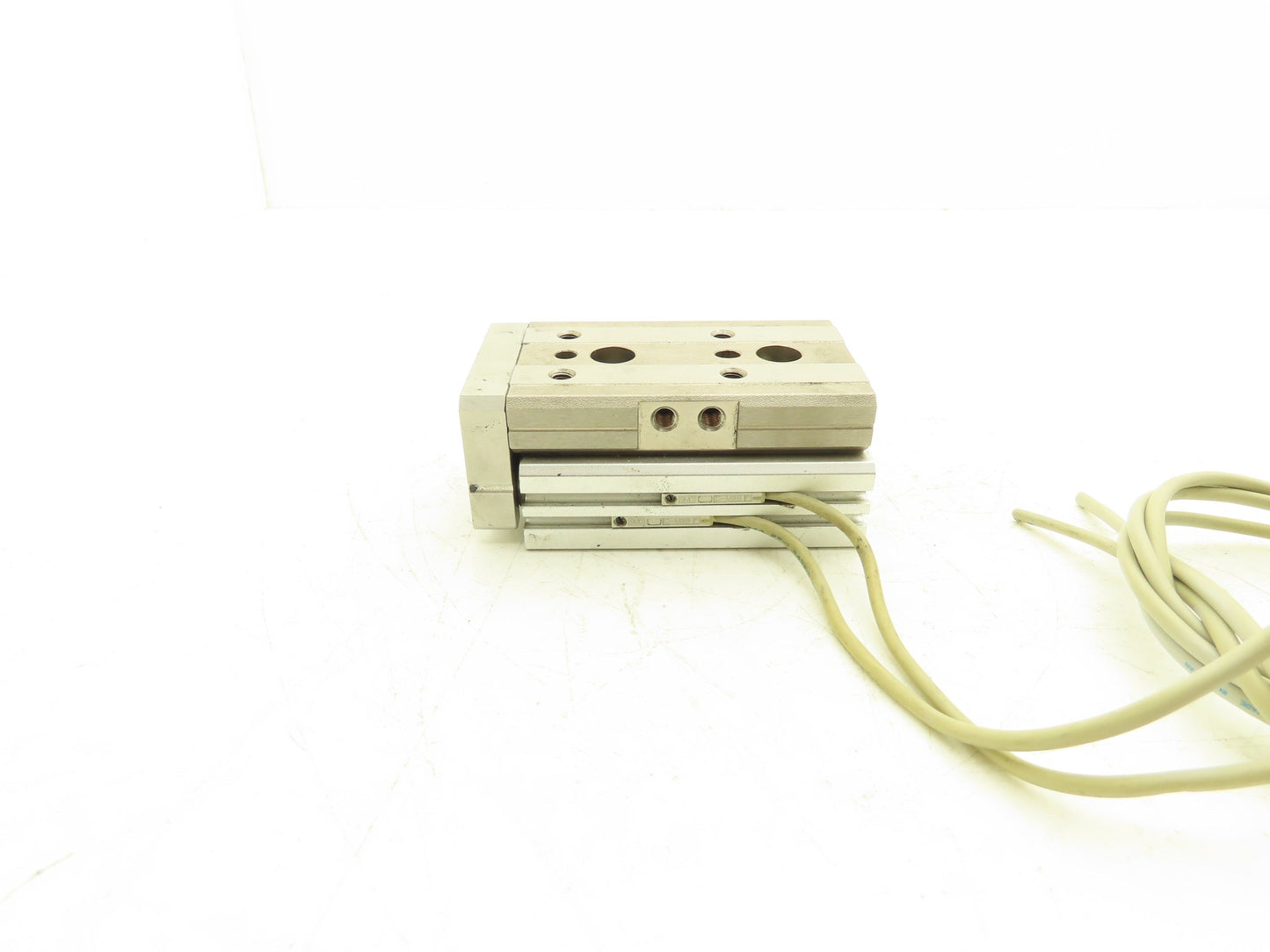 SMC MXQ16-10 Pneumatic Air Slide Table Guide Cylinder 16mm Bore 10mm Stroke