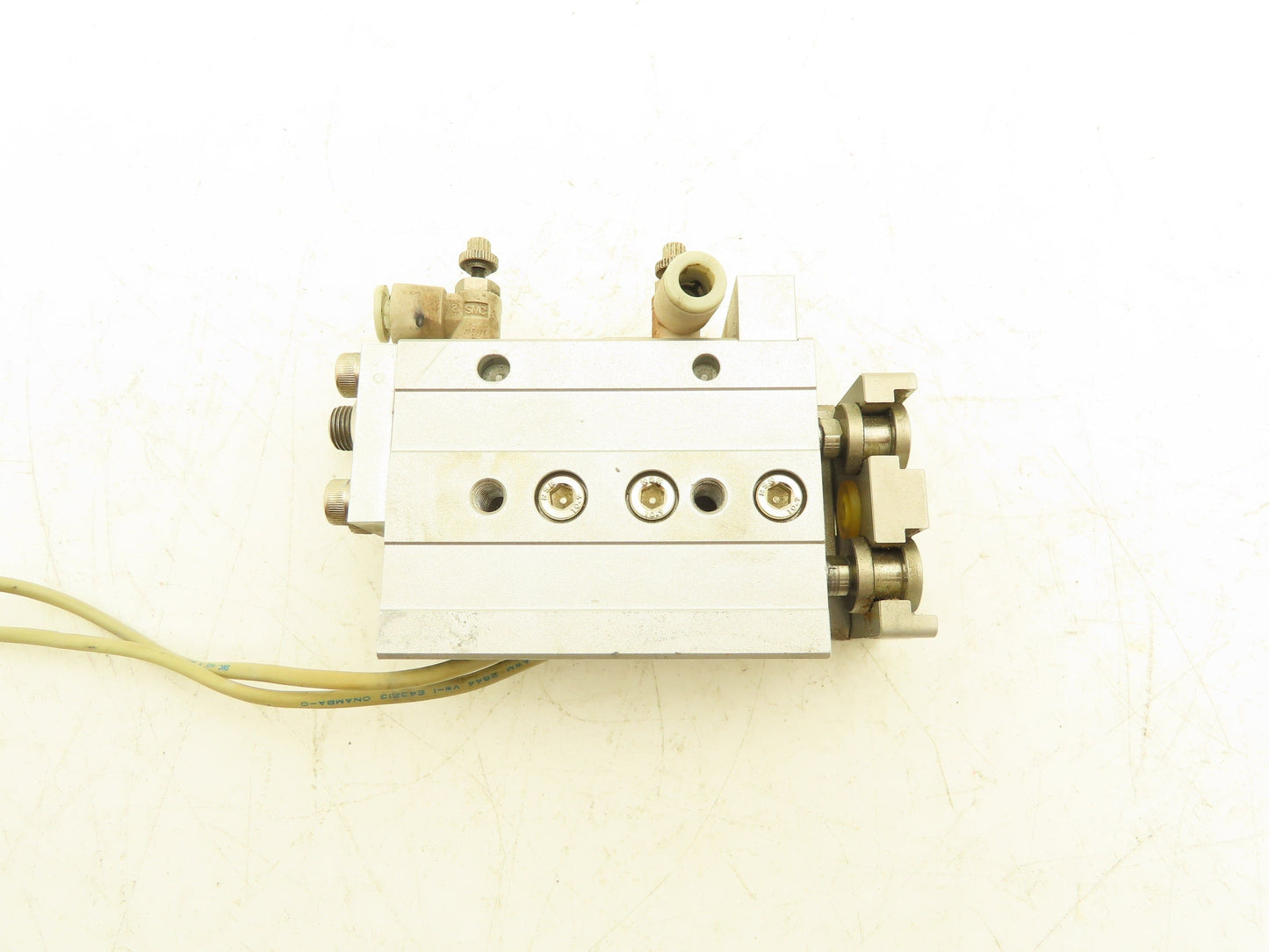 SMC MXQ16-10C Pneumatic Air Slide Table Cylinder w/Stops 16mm Bore 10mm Stroke