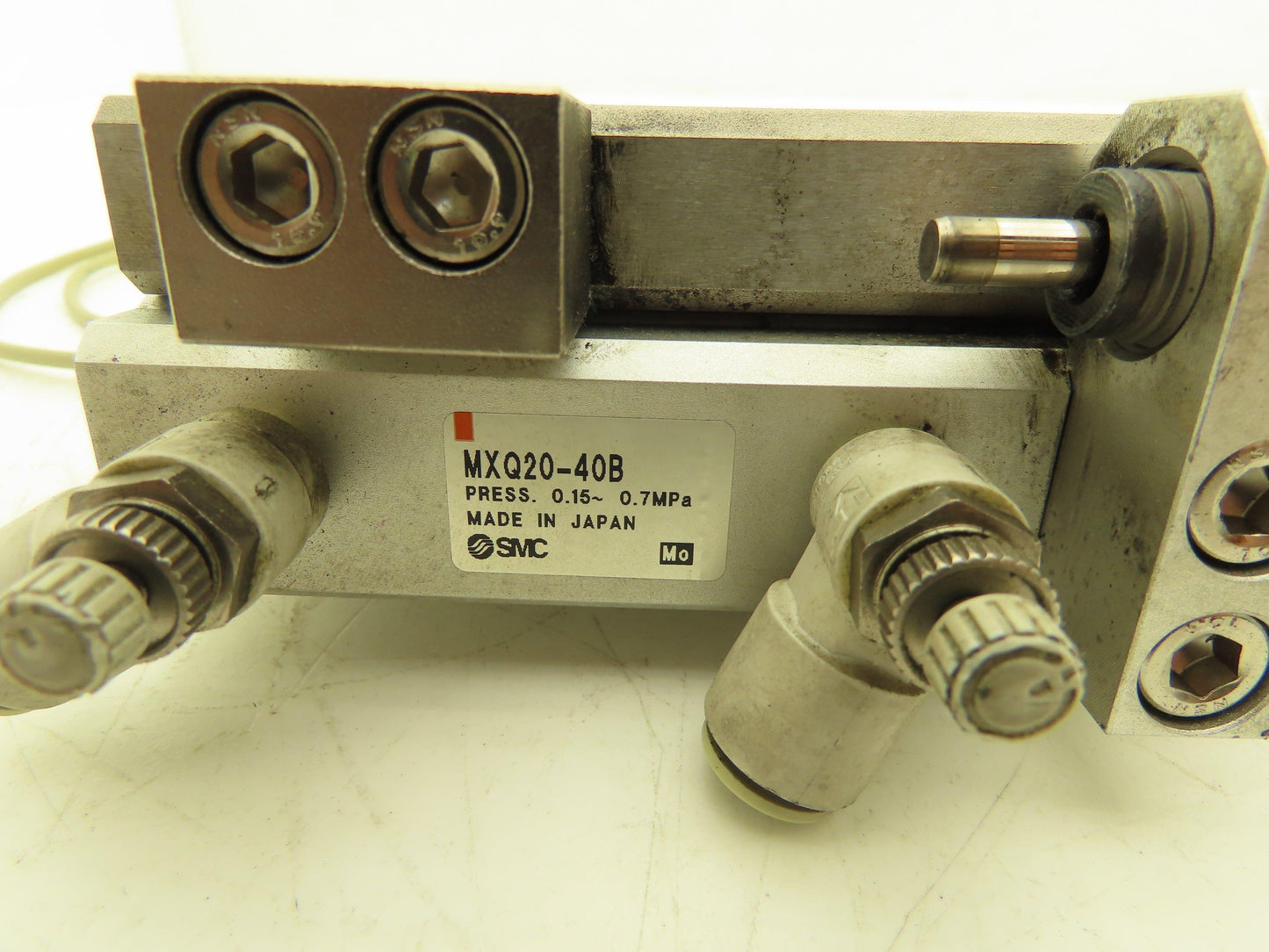 SMC MXQ20-40B Pneumatic Air Slide Table Cylinder w/Shock 20mm Bore 40mm Stroke