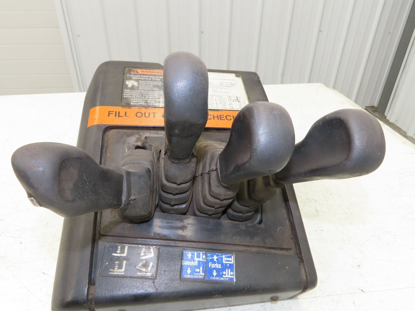 Hyster E60Z Forklift Sideshift 4 Lever Controls And Model Label