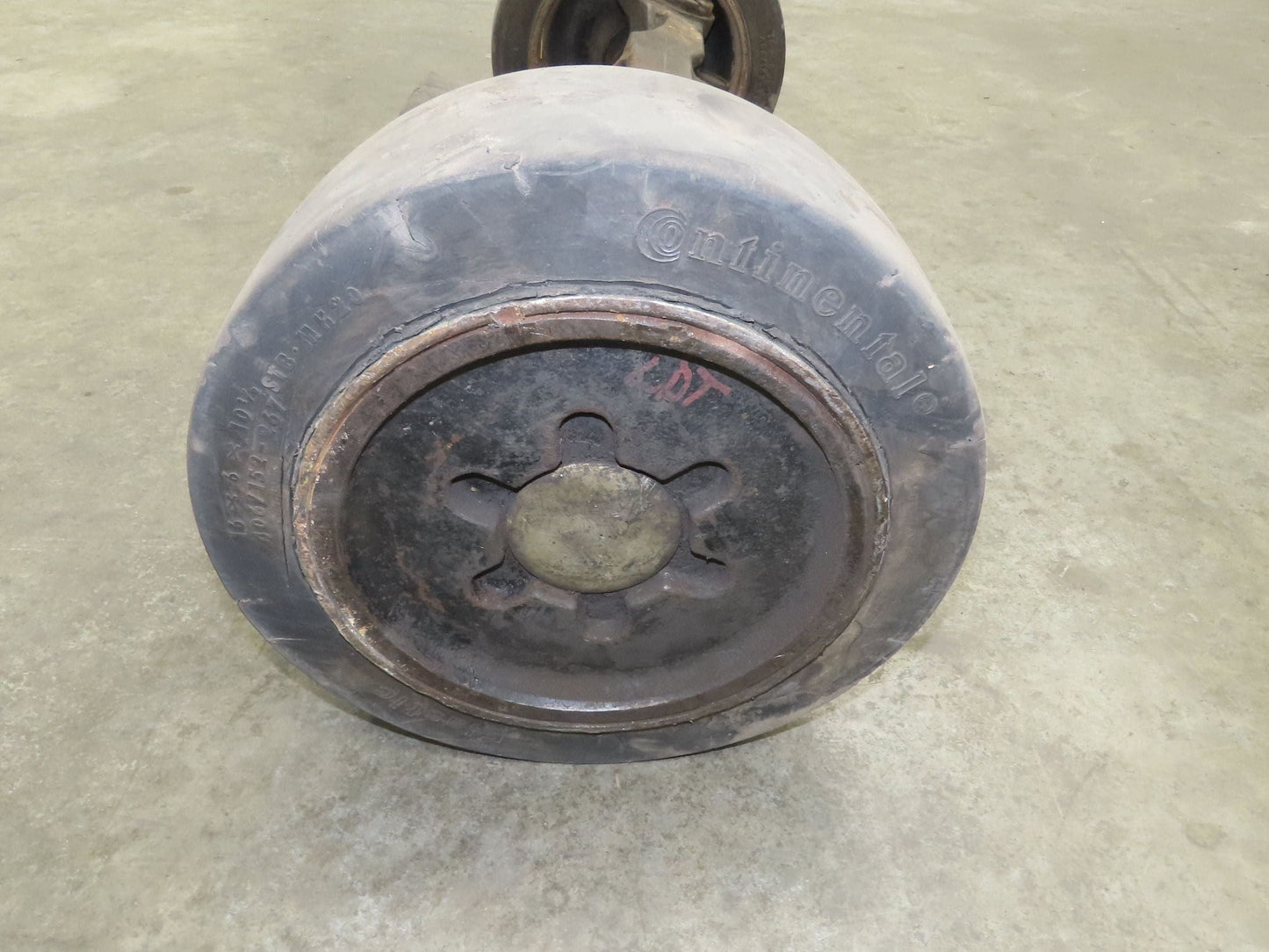 Hyster E60Z Forklift Dual-Wheel Steer Axle Assembly