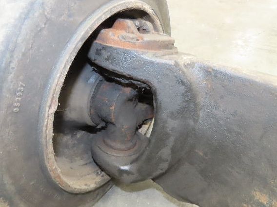 Hyster E60Z Forklift Dual-Wheel Steer Axle Assembly