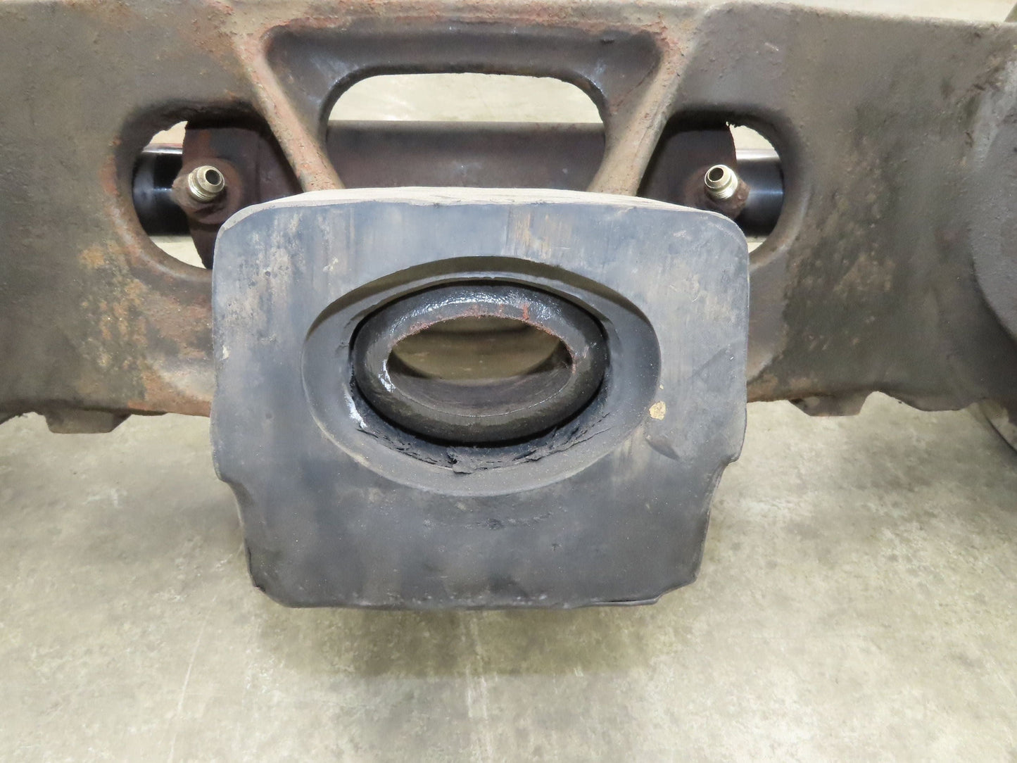 Hyster E60Z Forklift Dual-Wheel Steer Axle Assembly