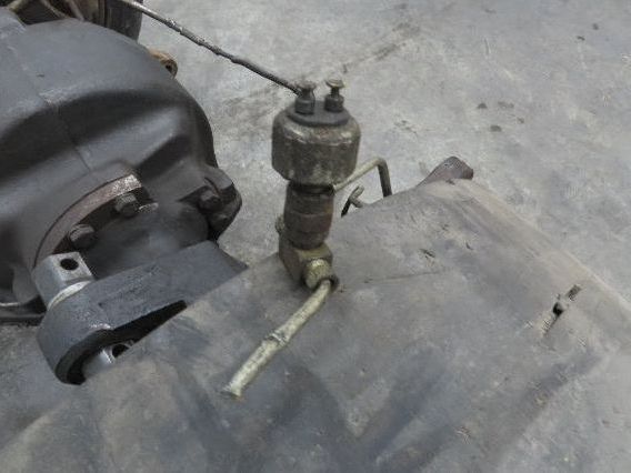 Hyster E60Z Forklift Dual-Wheel Drive Axle Assembly 6-Lug