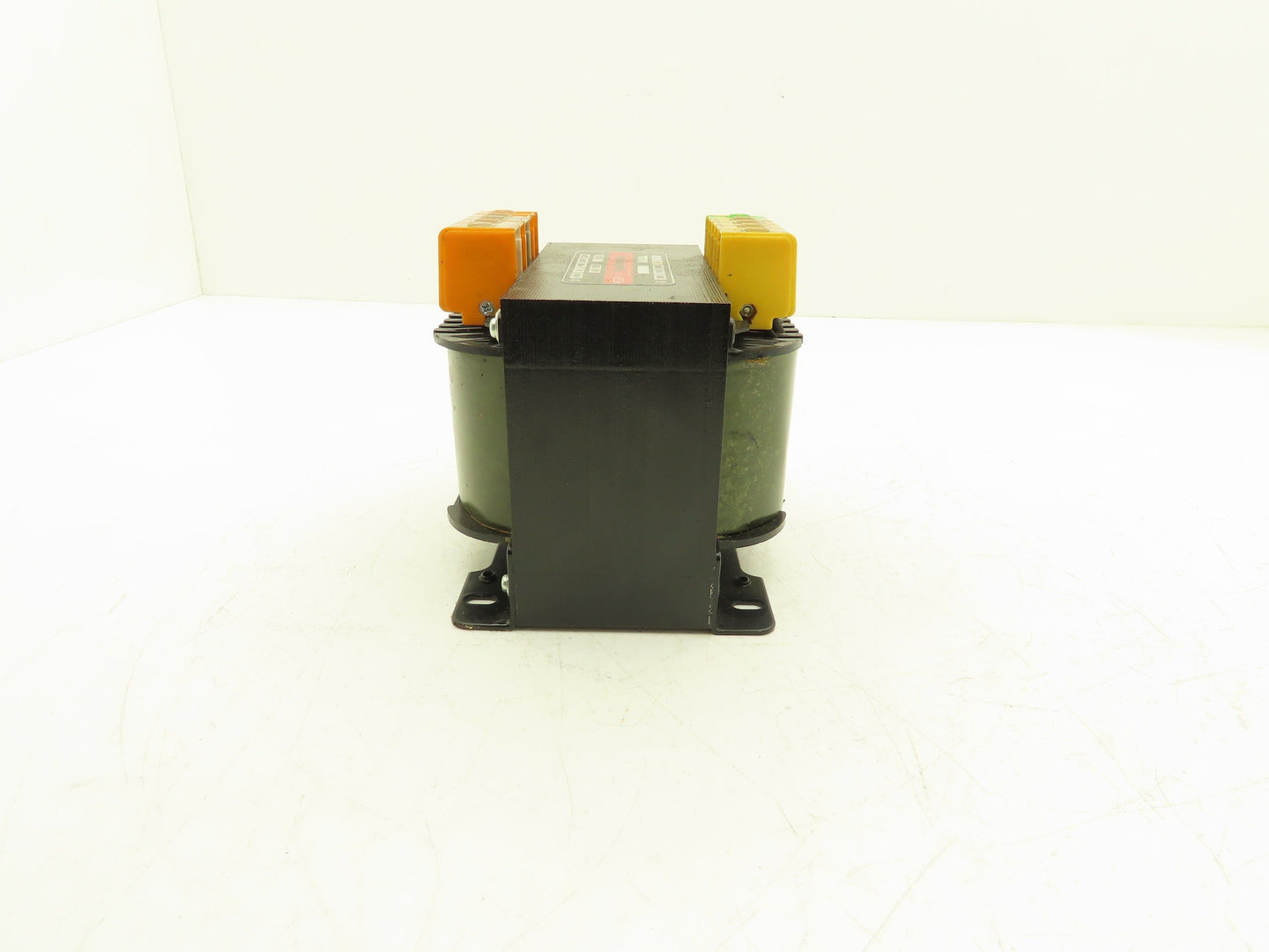 Swallow M21-750E Transformer 190-240V Pri 100-120V Sec 750VA