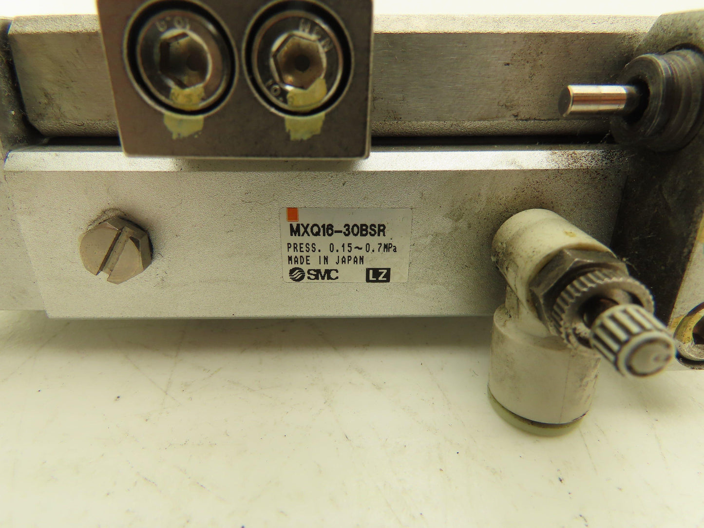 SMC MXQ16-30BSR Pneumatic Air Slide Table Cylinder End Lock 16mm x 30mm Stroke