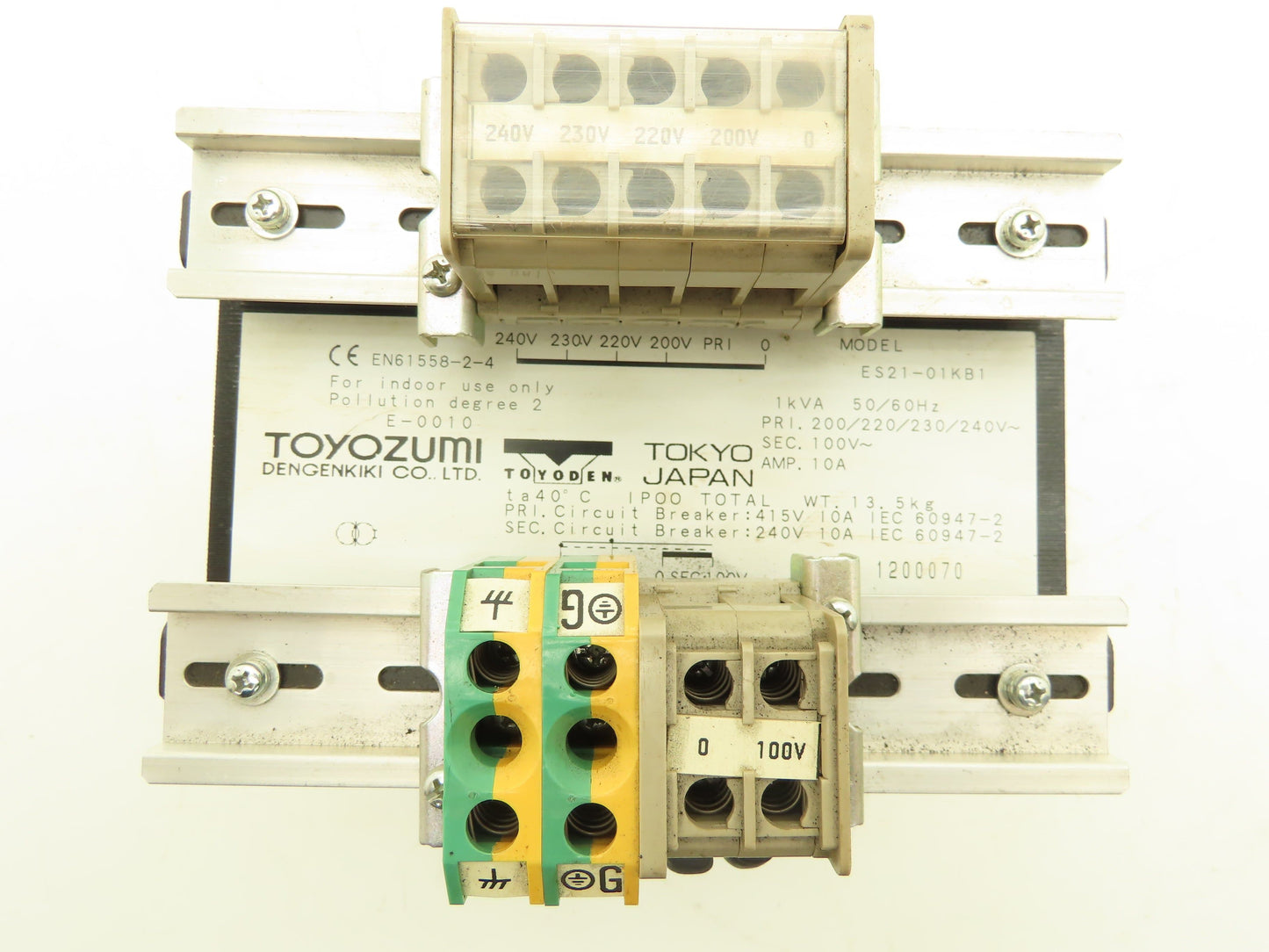 Toyozumi Dengenkiki ES21-01KB1 Transformer 1PH 240-200V Pri 100V Sec 1kVA