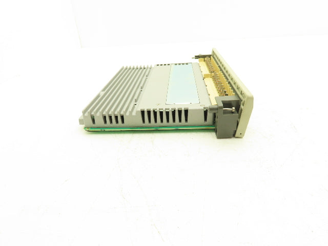 AEG Modicon AS-B838-032 I/O Module 24VDC TRU HI OUT PV:00 RL:75