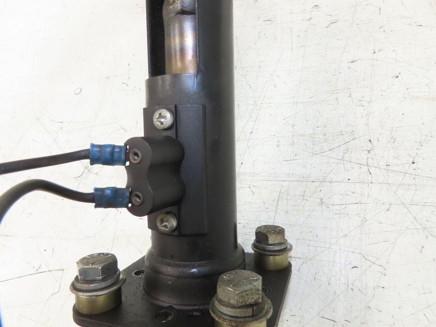 Hyster E60XM2-33 Forklift Steering Wheel Column With Sensor