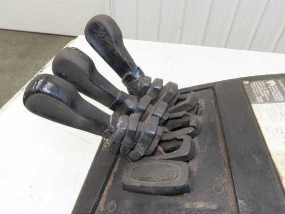 Hyster E60XM2-33 Forklift Sideshift 3 Lever Controls And Model Label