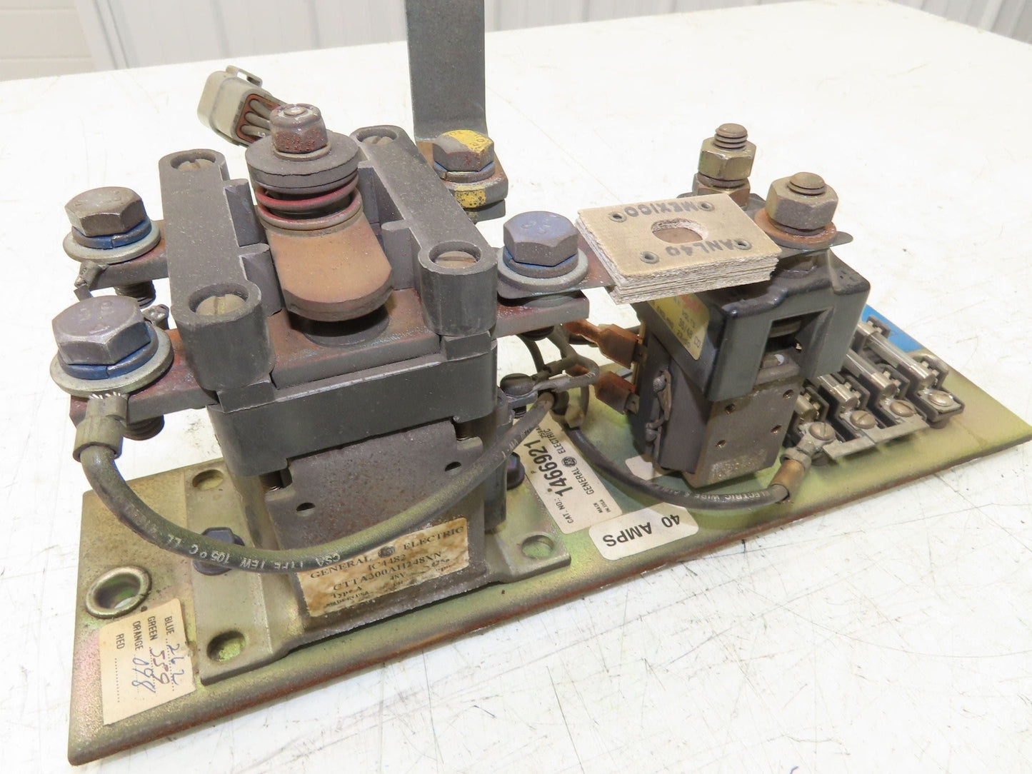 General Electric 1466921 Fuse Contactor Set From Hyster E60XM2-33 Forklift