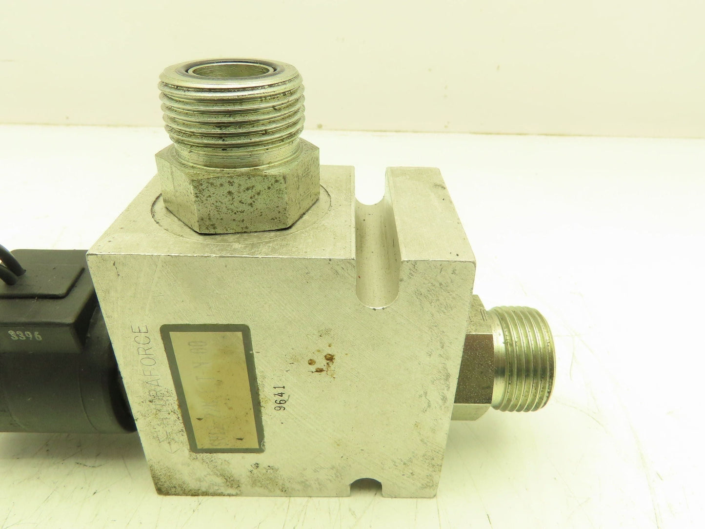 Hydraforce 6359724 SV12-22M-12T-N-00 Hydraulic Valve 30VDC Coil NPR20 Forklift