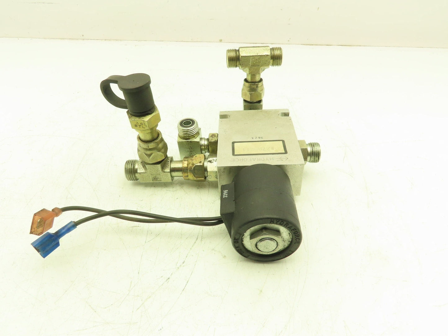 Hydraforce 6359724 | 7024460 | 2789211 Hydraulic Valve 30VDC Coil NPR20 Forklift
