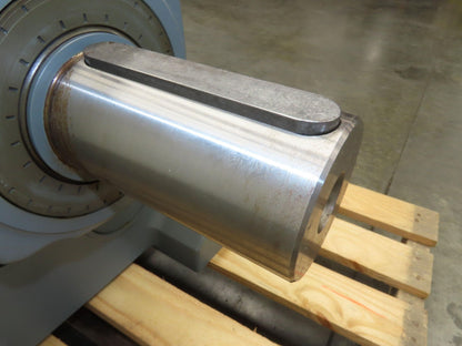 Sew-Eurodrive R137DRE132M4 Helical Gearmotor 222.6:1 Inline Reducer 7.5Hp 480V