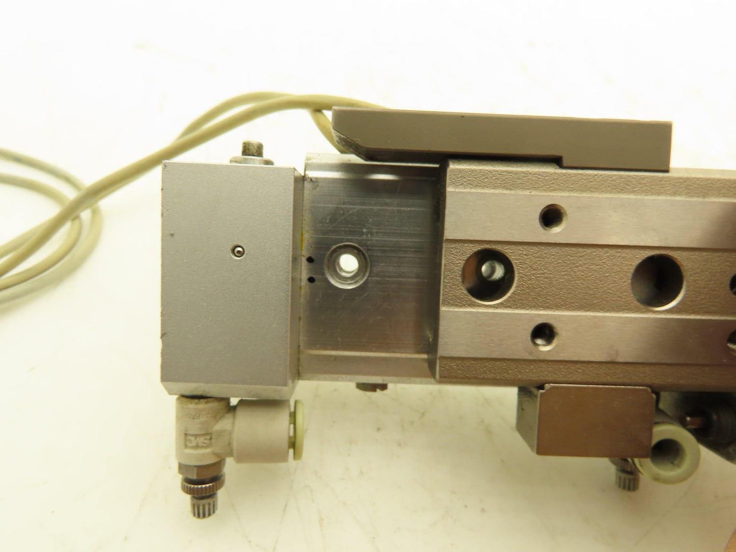 SMC MXQ12-40BSR Pneumatic Air Slide Table Cylinder End Lock 12mm x 40mm Stroke