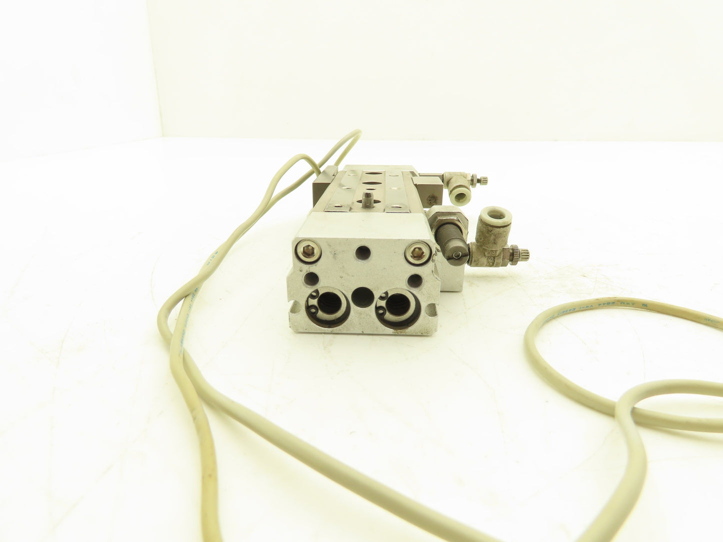 SMC MXQ12L-40CSFR Pneumatic Air Slide Table Cylinder End Lock 12mm x 40mm Stroke