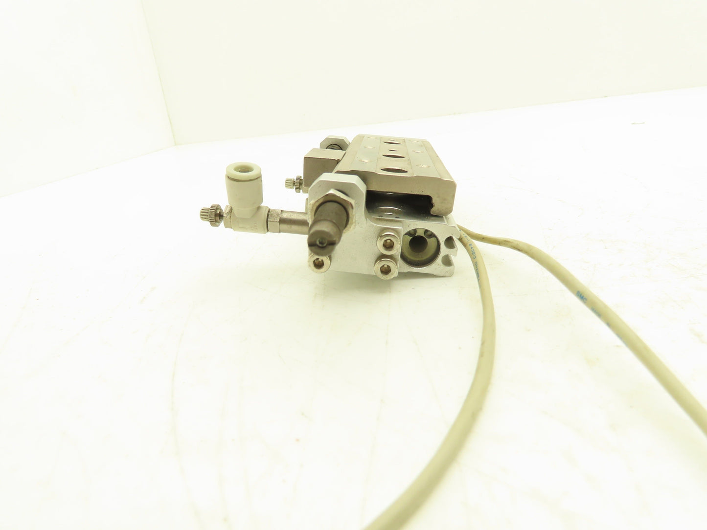 SMC MXQ12L-40B Pneumatic Air Slide Table Cylinder w/Shocks 12mm Bore 40mm Stroke