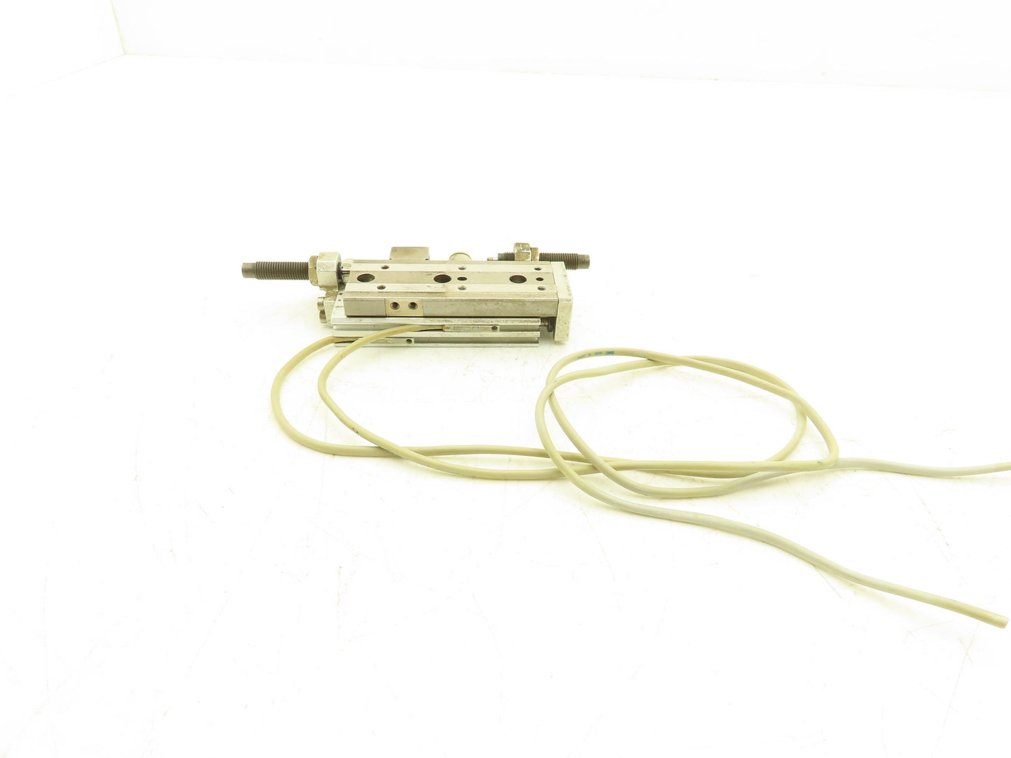 SMC MXQ8L-40B Pneumatic Air Slide Table Cylinder w/Shocks 8mm Bore 40mm Stroke