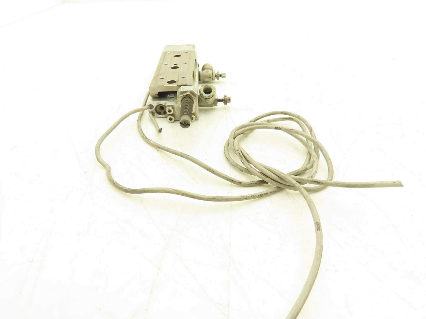 SMC MXQ8-40BTF Pneumatic Air Slide Table Cylinder w/Shock 8mm Bore 40mm Stroke