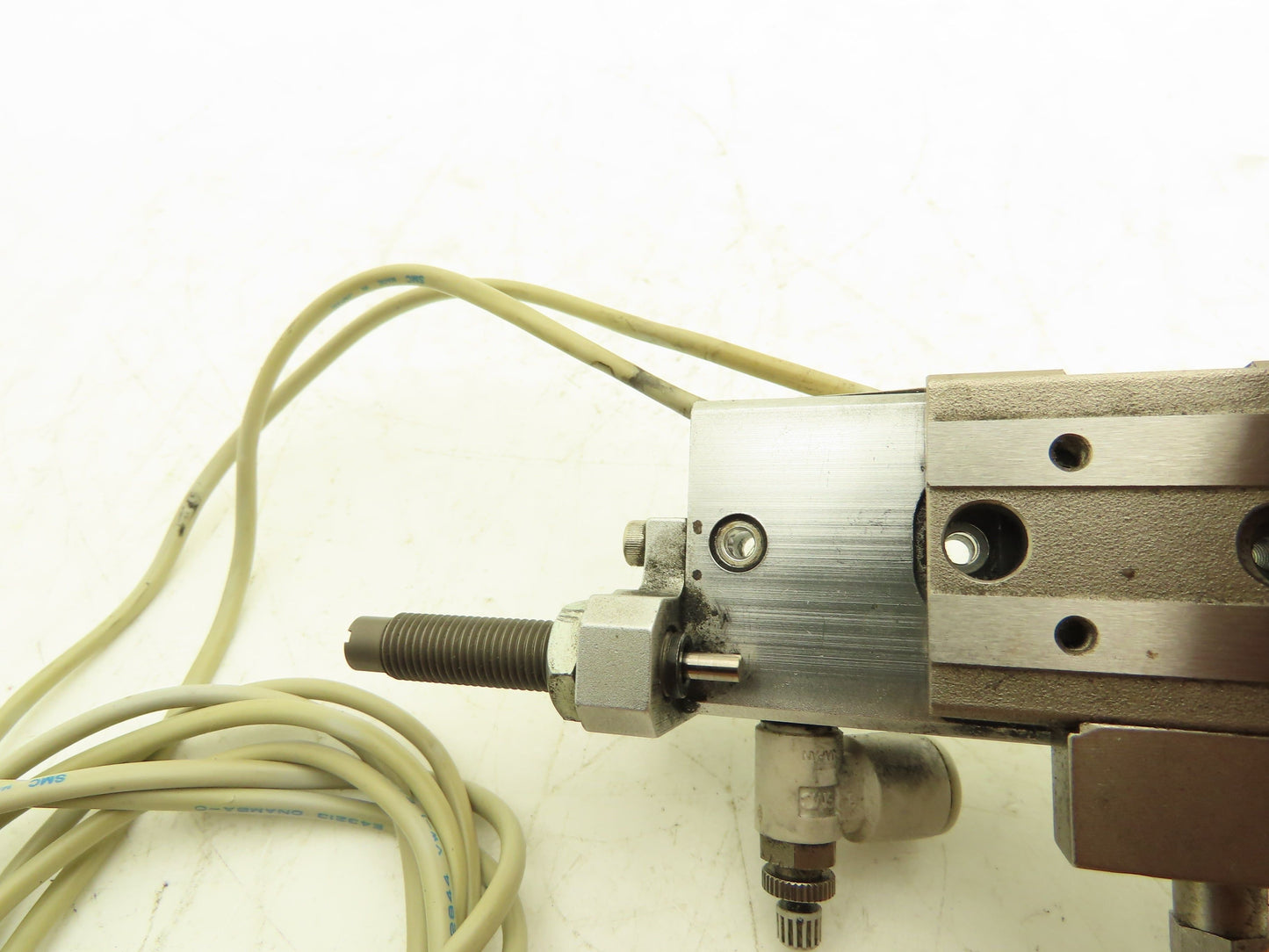 SMC MXQ8-30B Pneumatic Air Slide Table Cylinder w/Shocks 8mm Bore 30mm Stroke