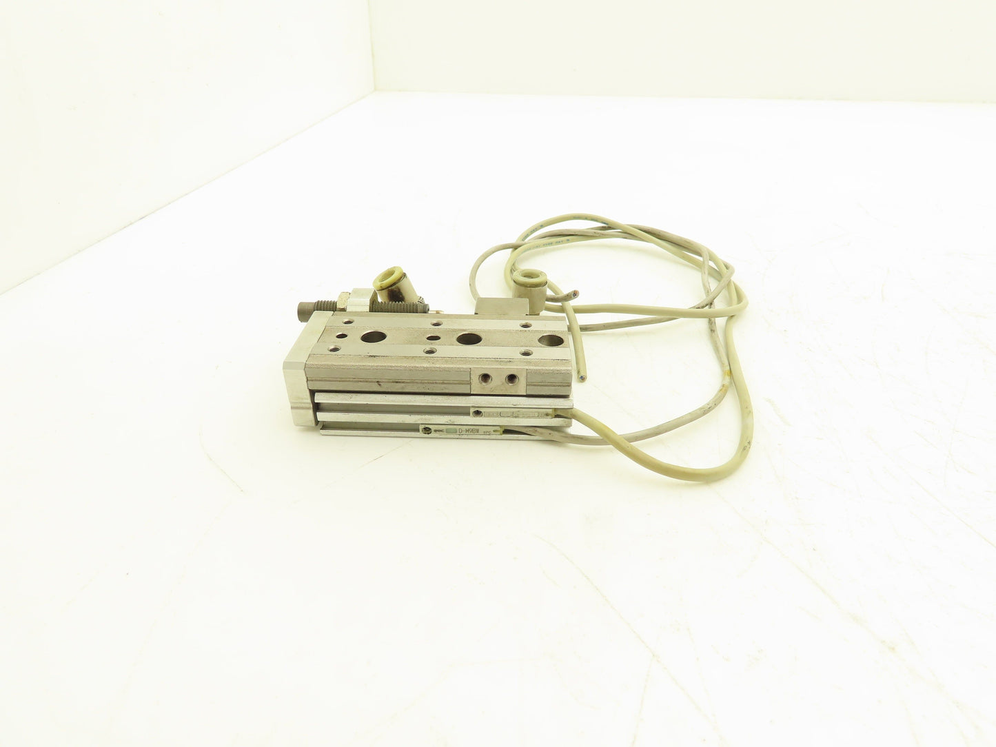 SMC MXQ8-30BS Pneumatic Air Slide Table Cylinder w/Shock 8mm Bore 30mm Stroke