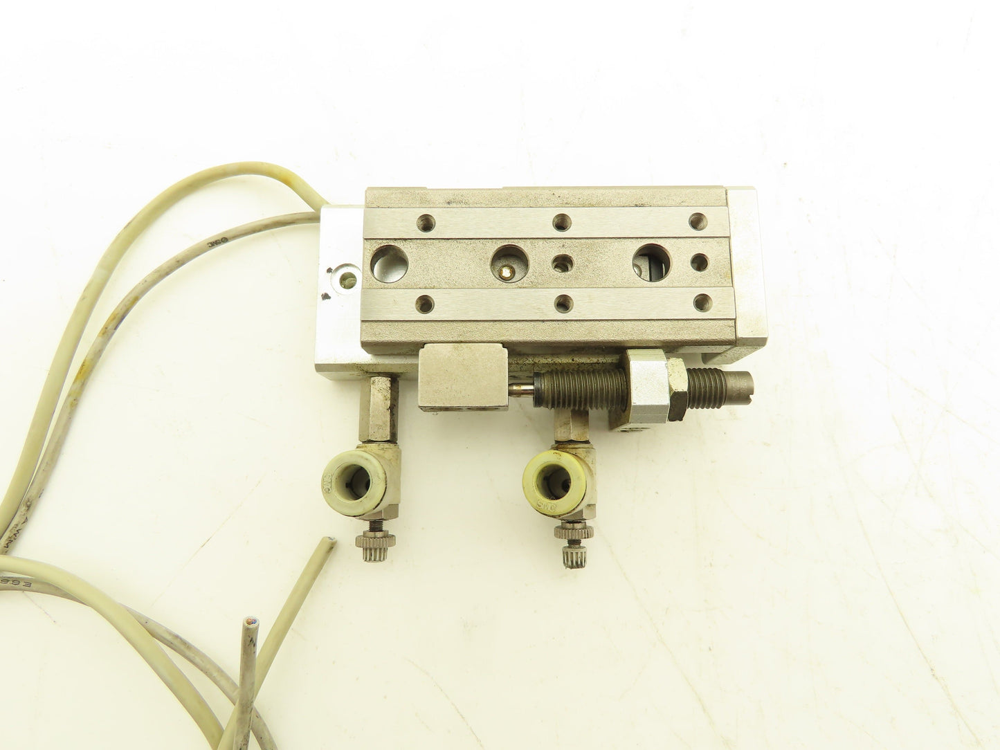 SMC MXQ8-30BS Pneumatic Air Slide Table Cylinder w/Shock 8mm Bore 30mm Stroke