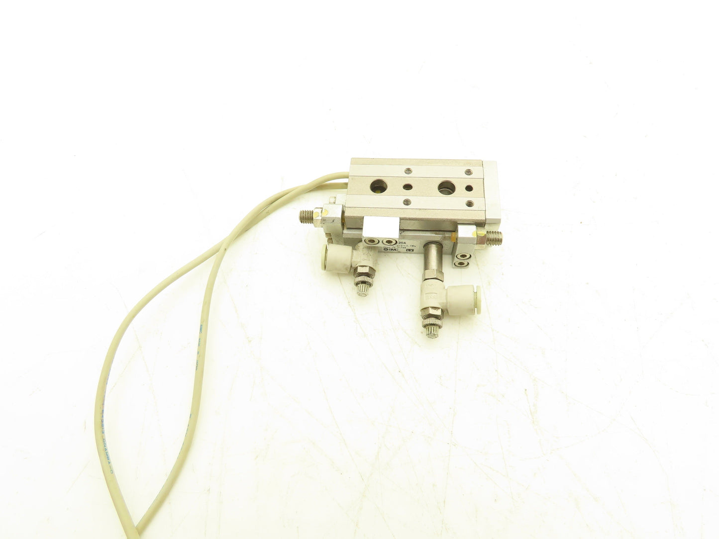 SMC MXQ8-20A Pneumatic Air Slide Table Cylinder w/Stops 8mm Bore 20mm Stroke