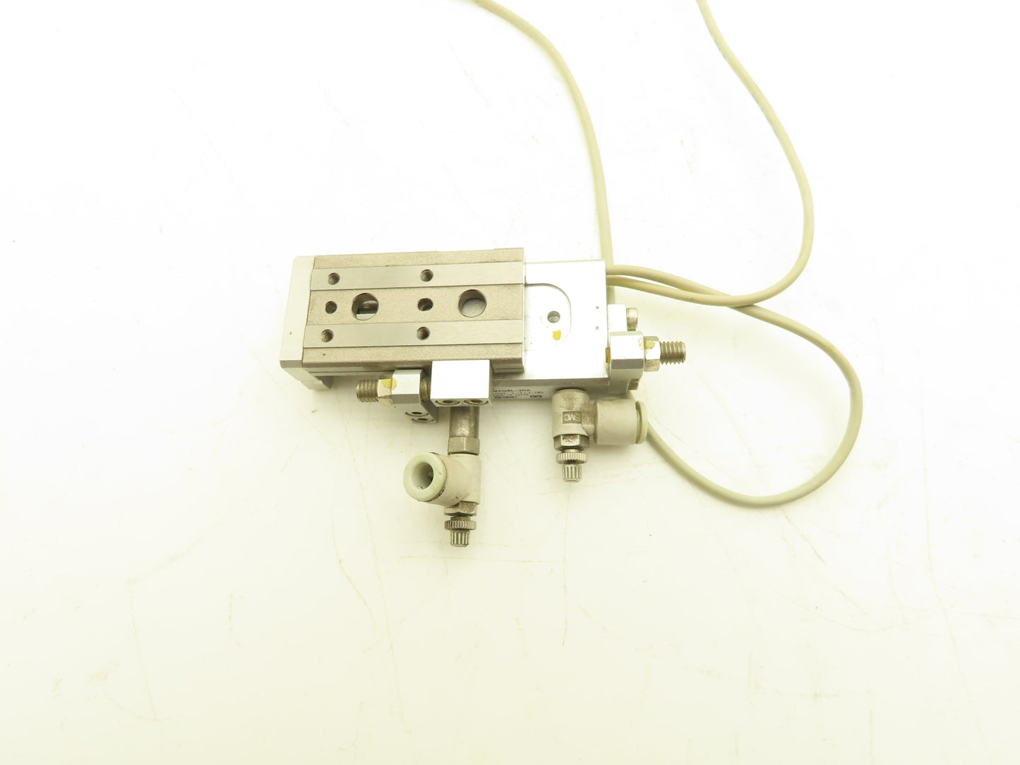 SMC MXQ8L-20A Pneumatic Air Slide Table Cylinder w/Stops 8mm Bore 20mm Stroke